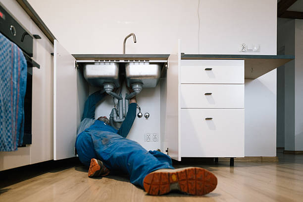 Professional Drain Cleaning technician working in Bakersfield, CA